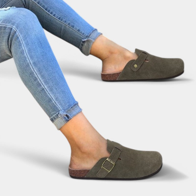 Unisex Adjustable Buckle Clogs