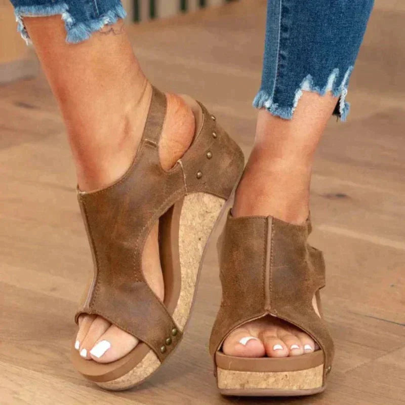 Women's Wide-Fit Comfort Sandals