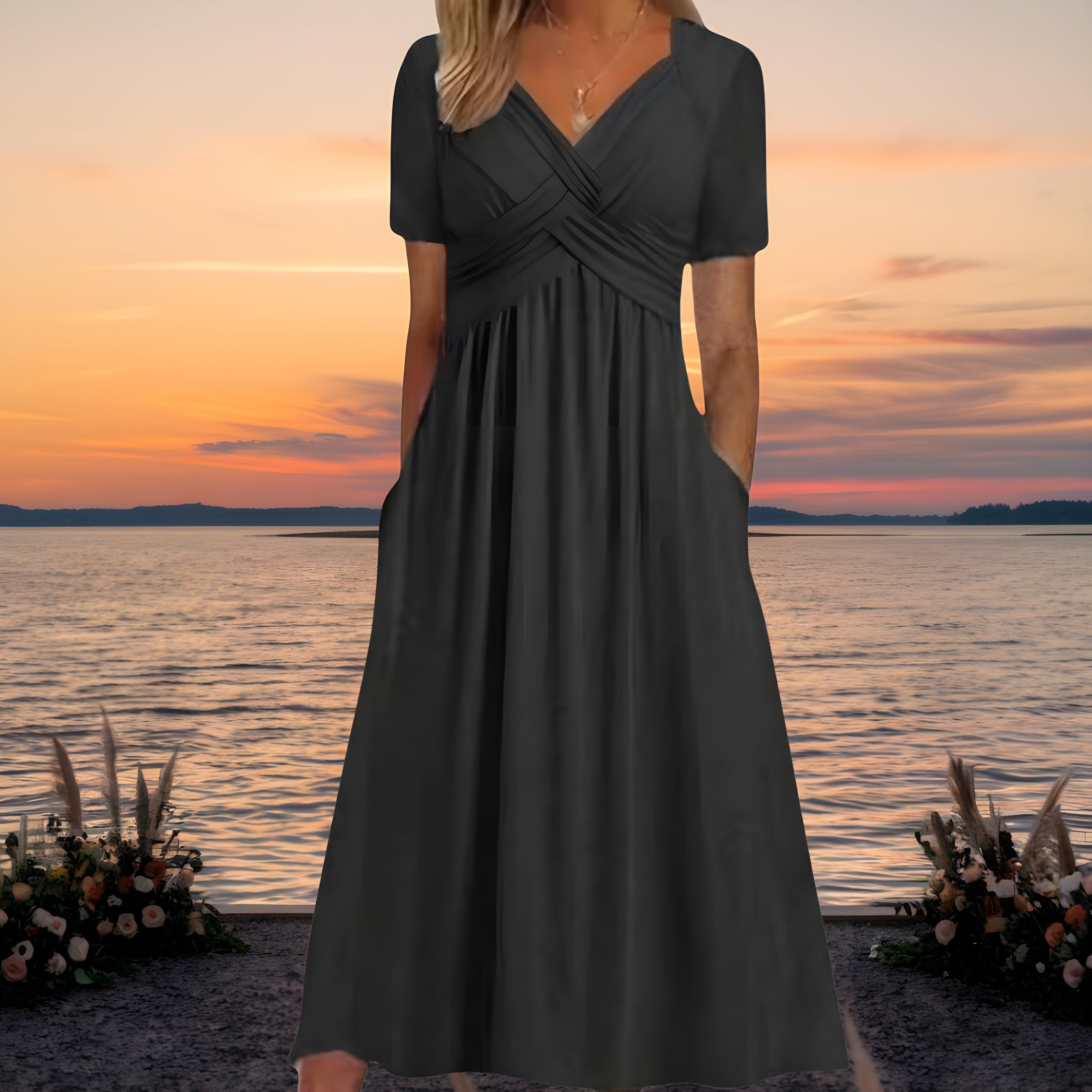 Women's Elegant Flattering Dress – Black