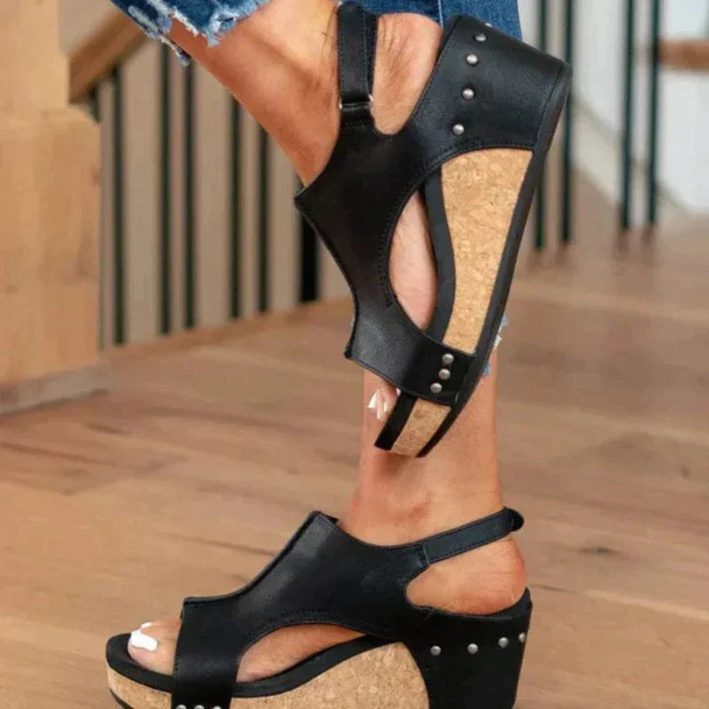 Women's Wide-Fit Comfort Sandals
