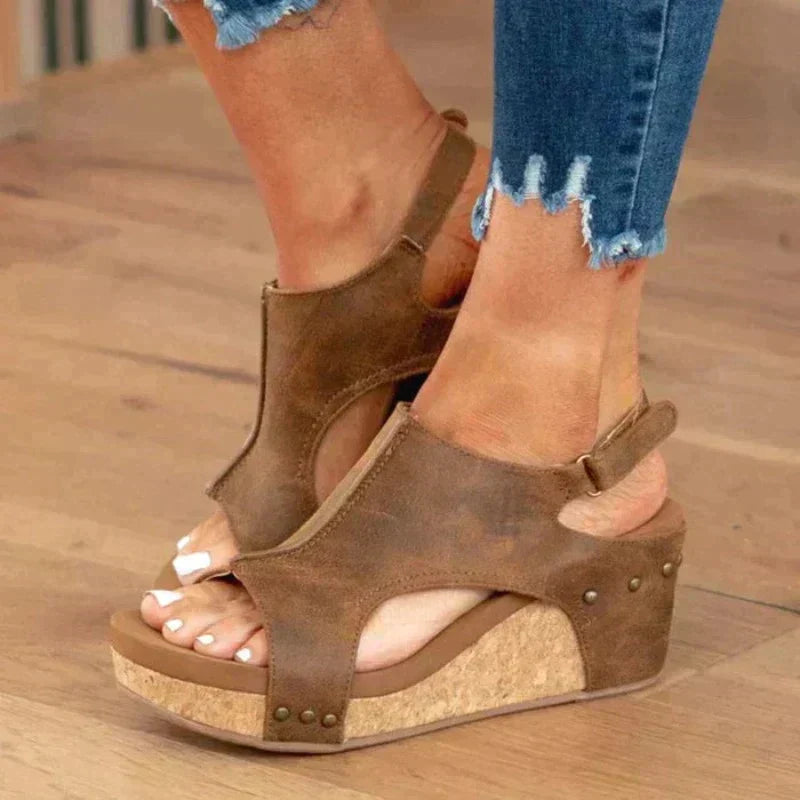 Women's Wide-Fit Comfort Sandals