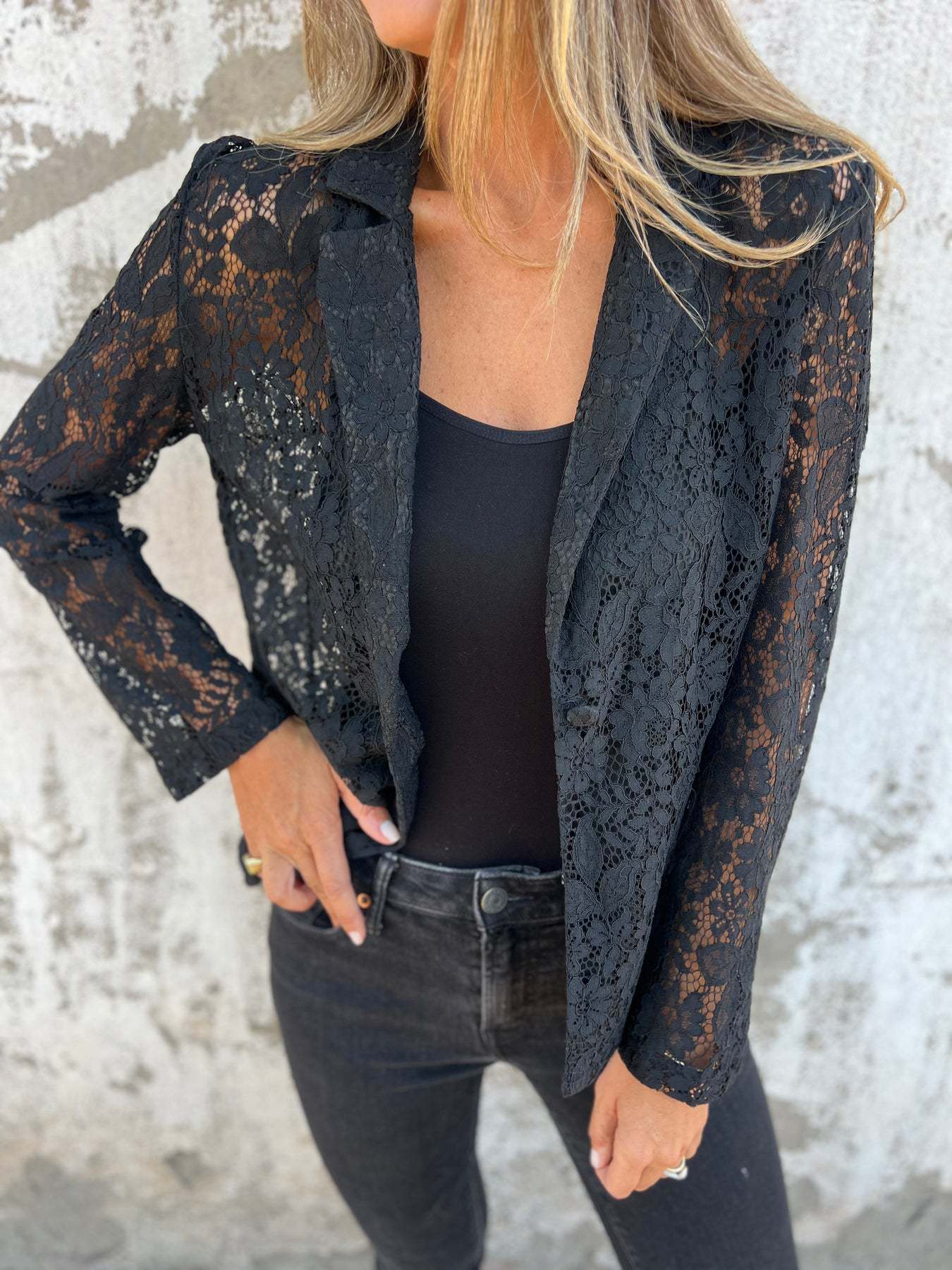 Lace Blazer – Black