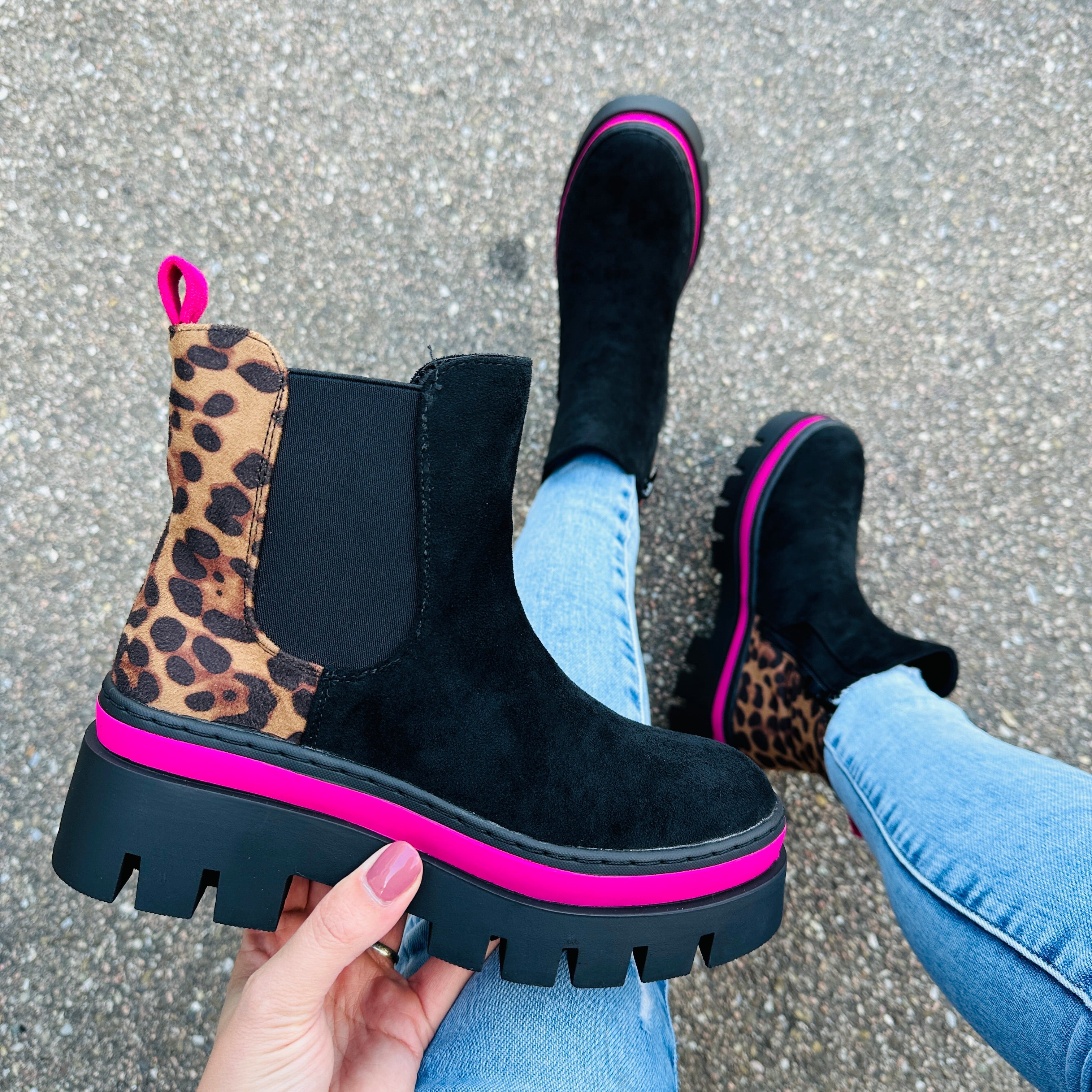 Women's Fuchsia Ankle Boots