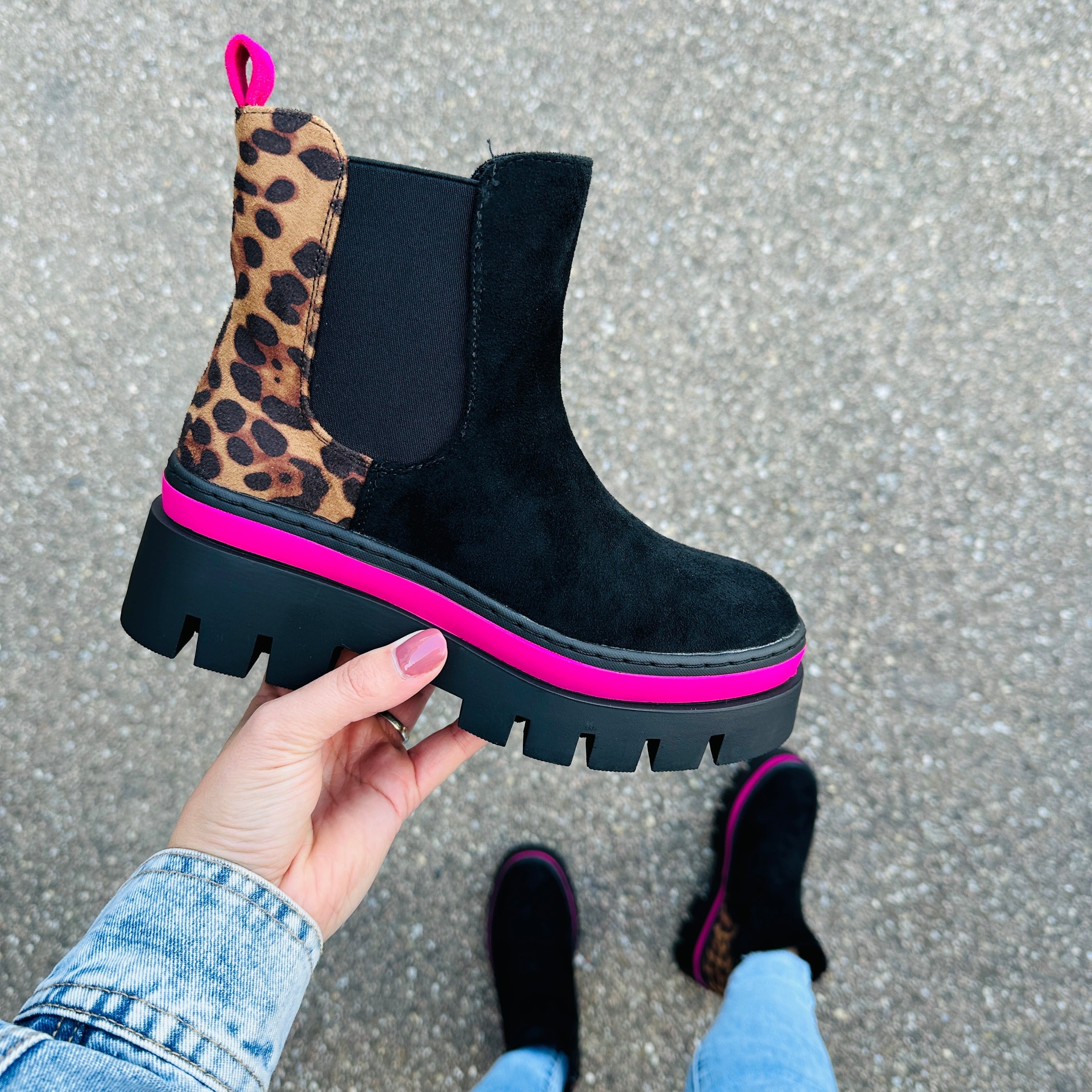 Women's Fuchsia Ankle Boots