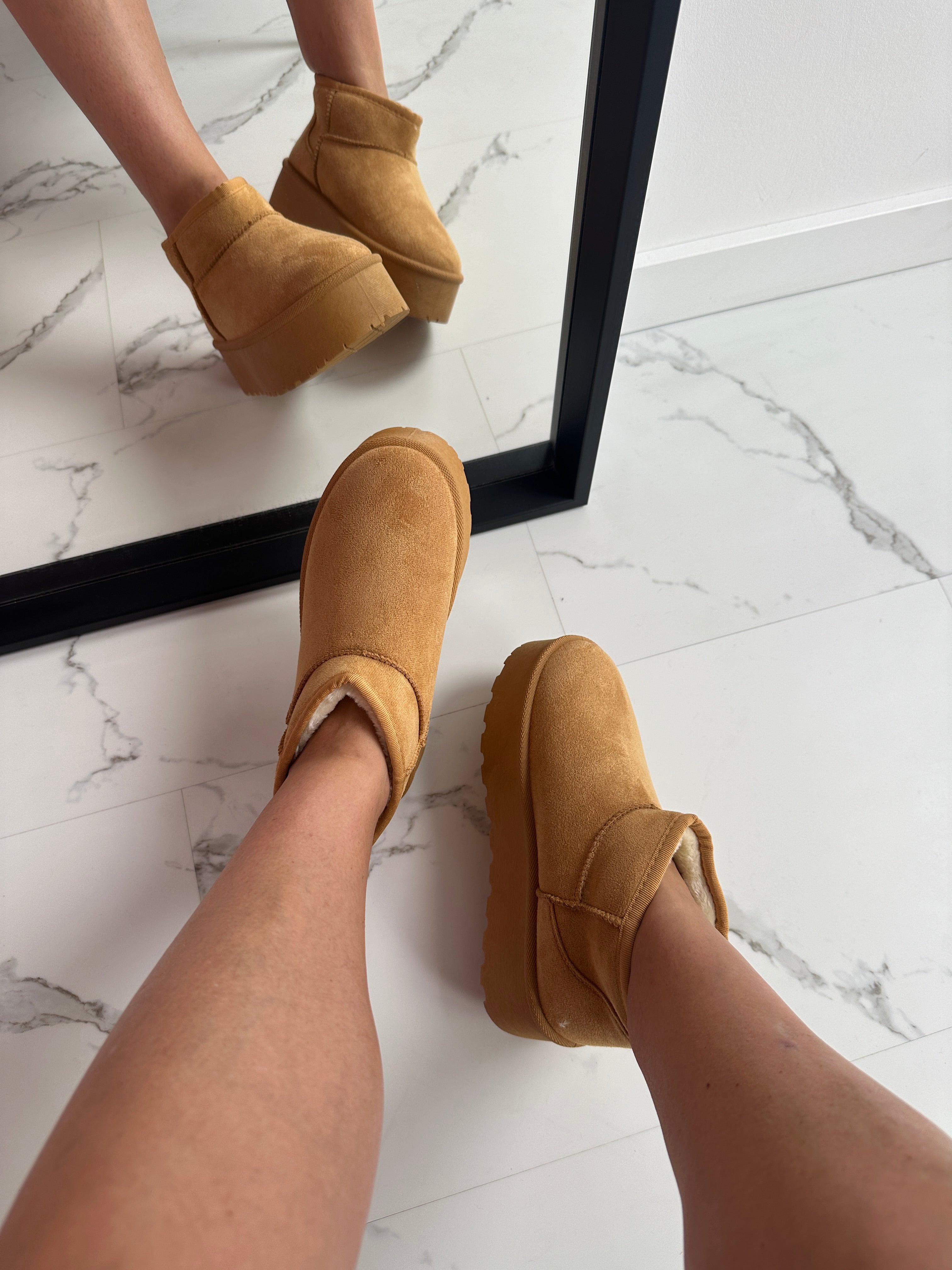 Women's Camel Boots