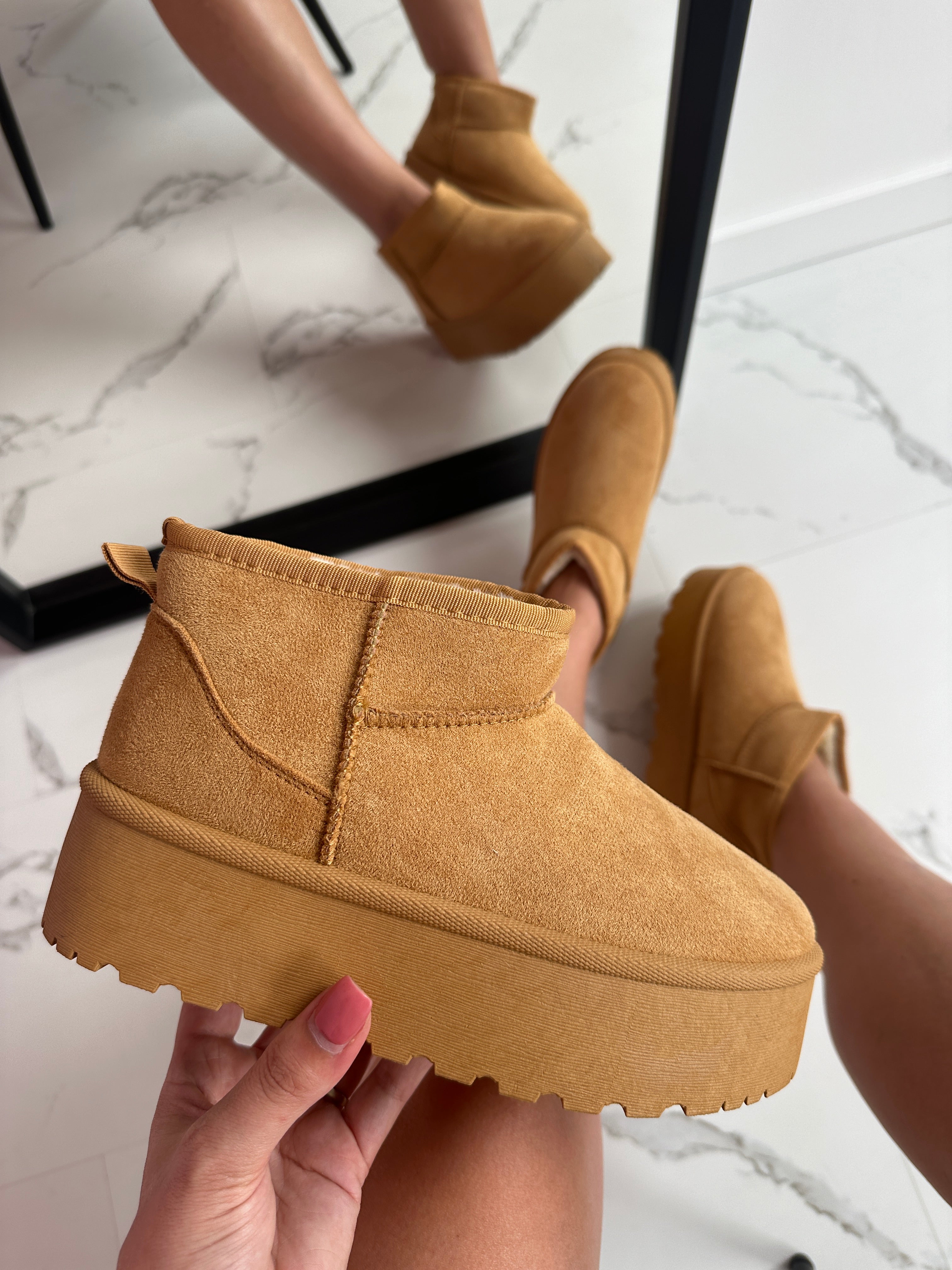 Women's Camel Boots