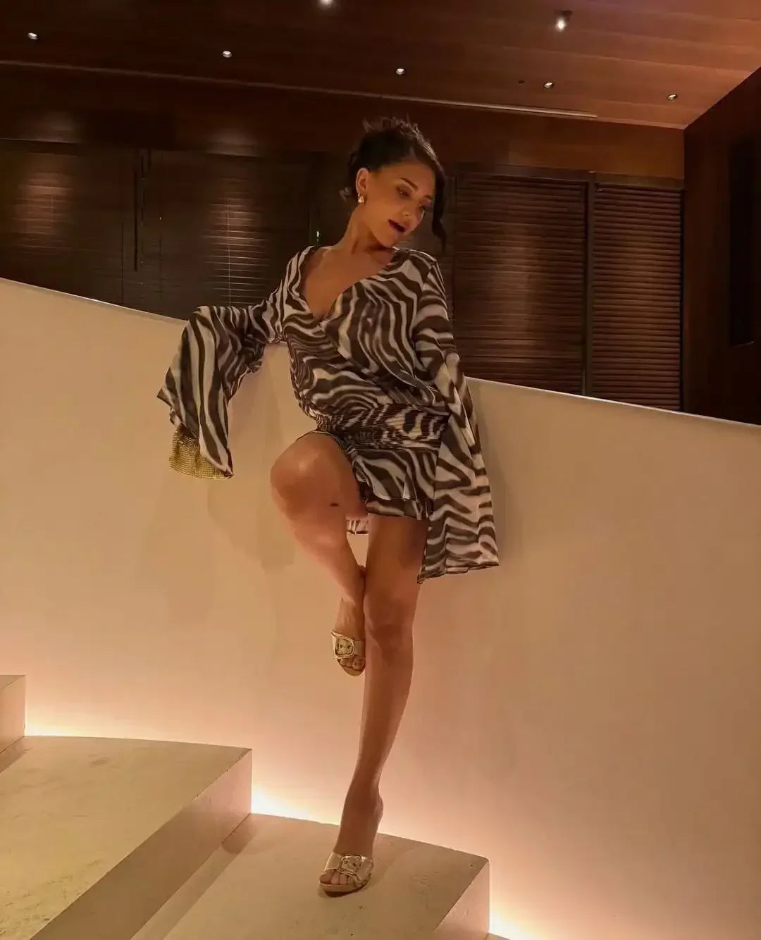 Women's Zebra Print V-Neck Chiffon Mini Dress