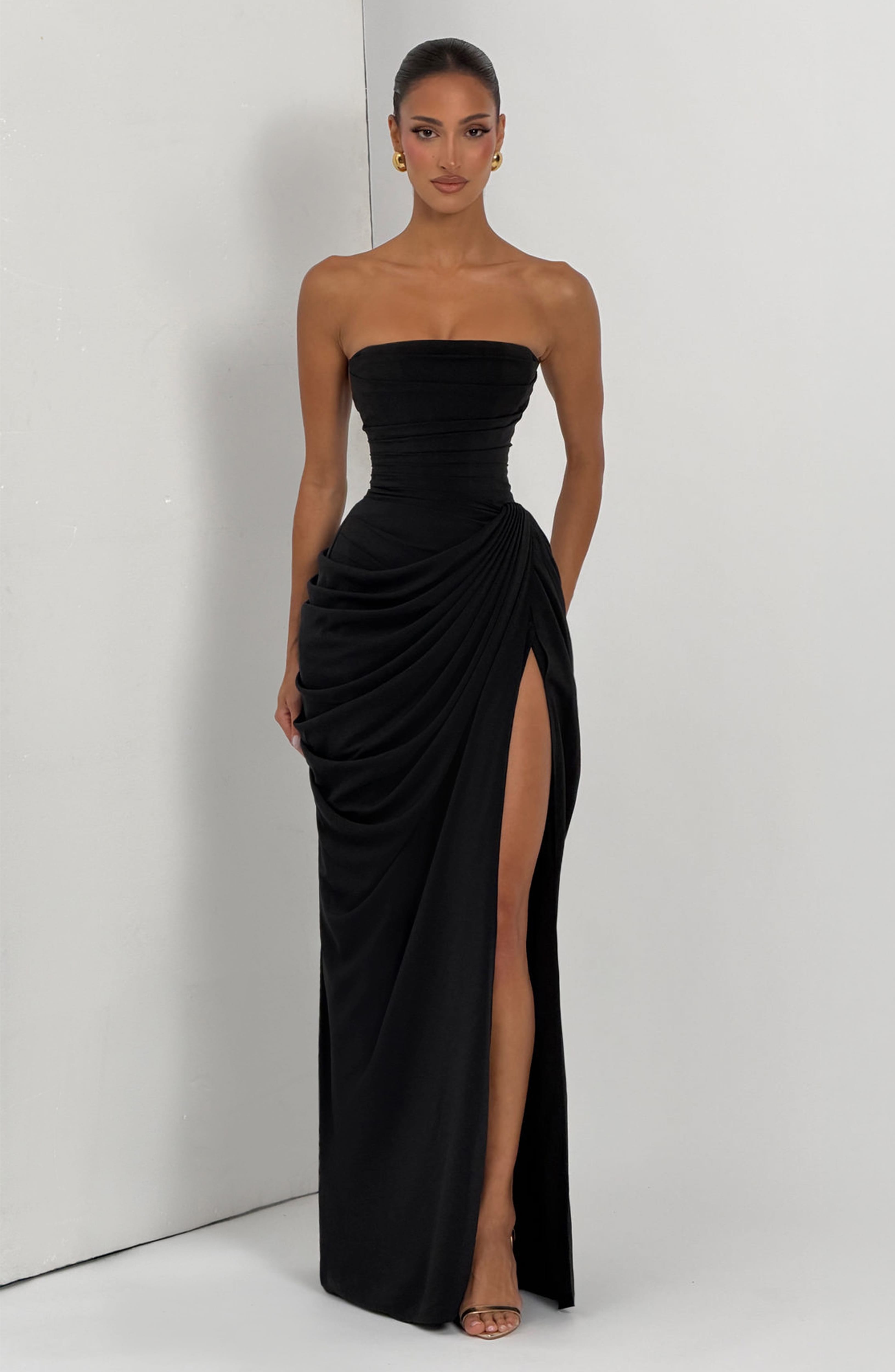 Cyra Maxi Dress – Black