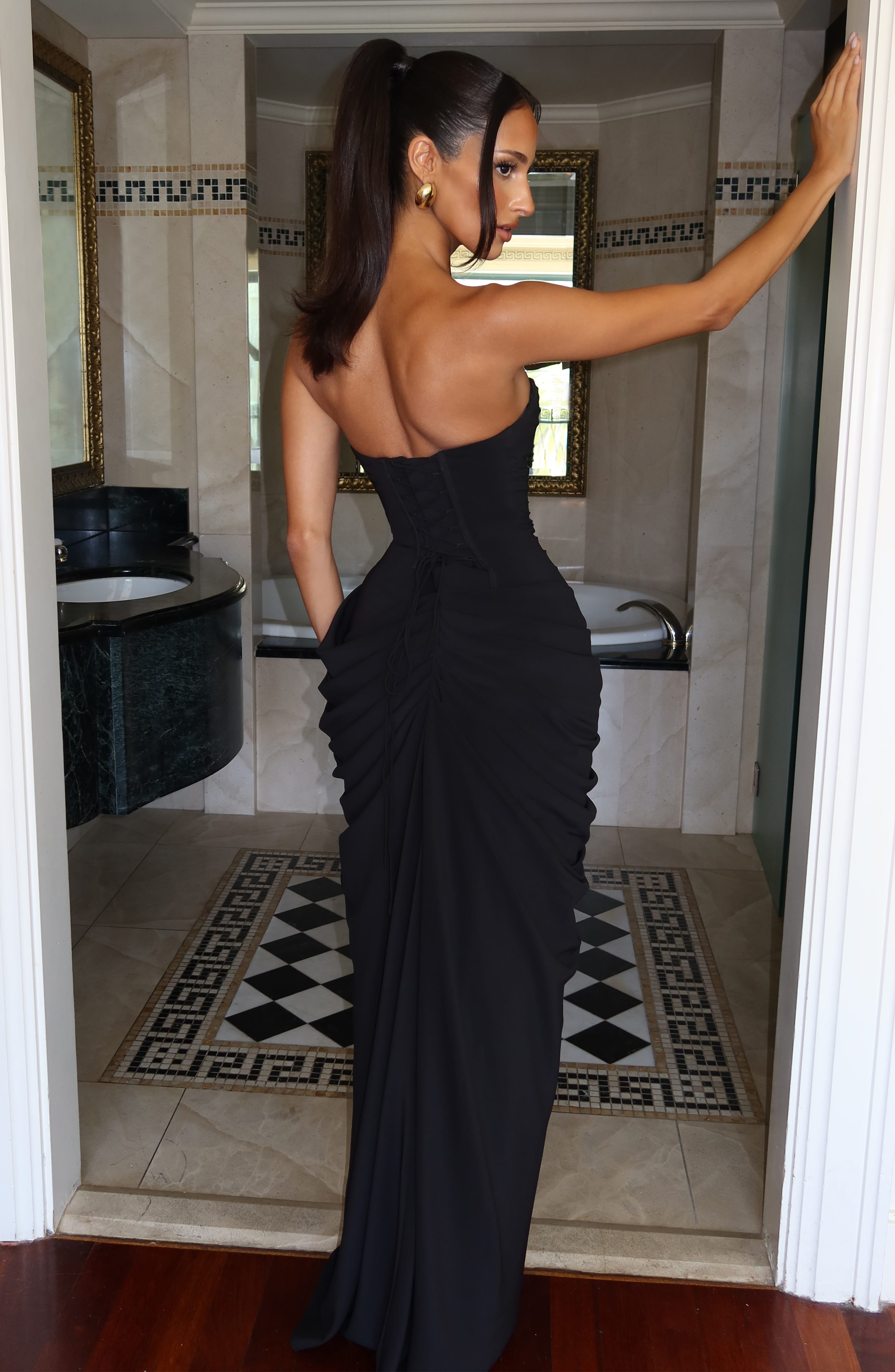 Cyra Maxi Dress – Black