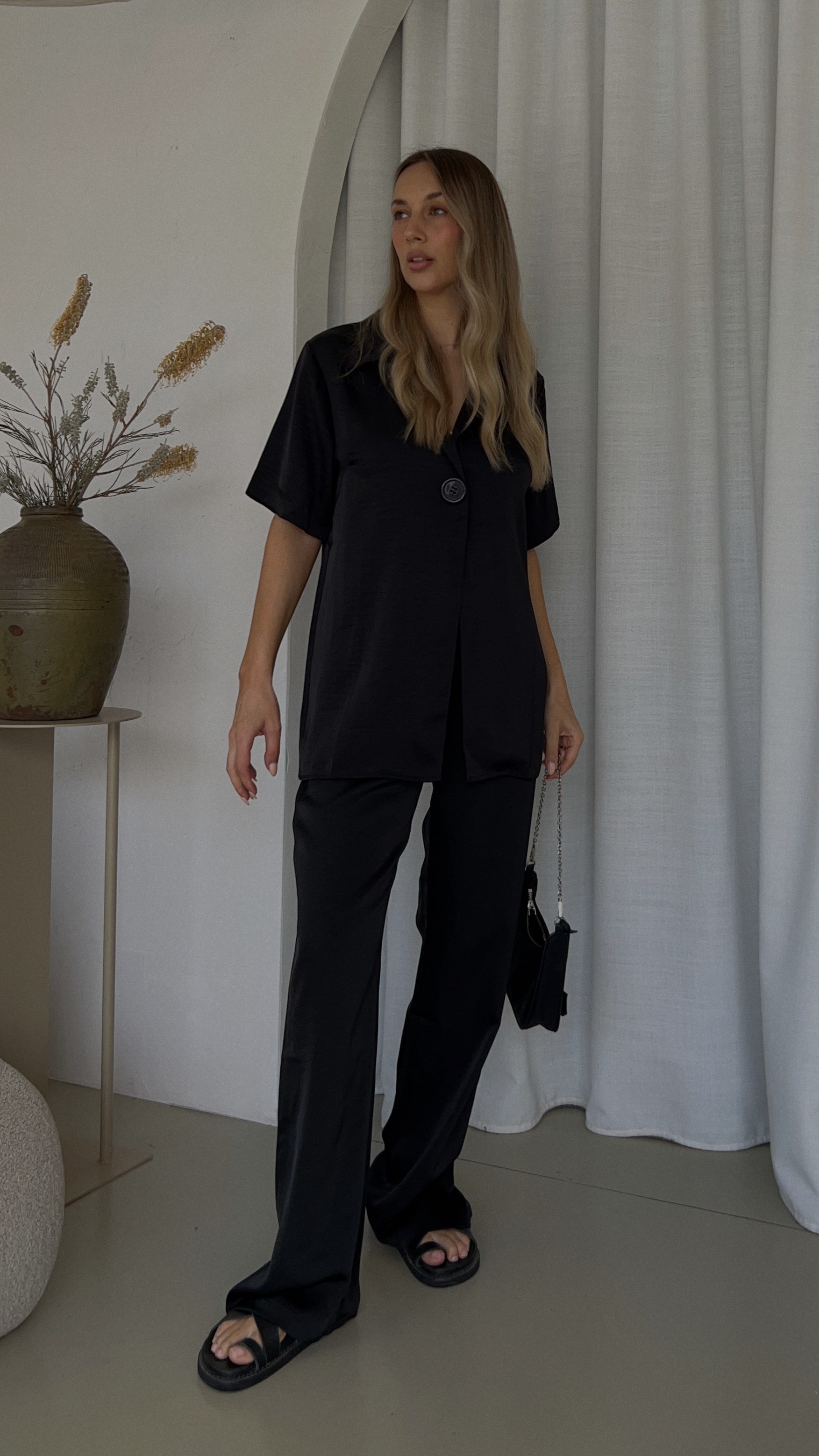 Women's Imogen Button Shirt – Black