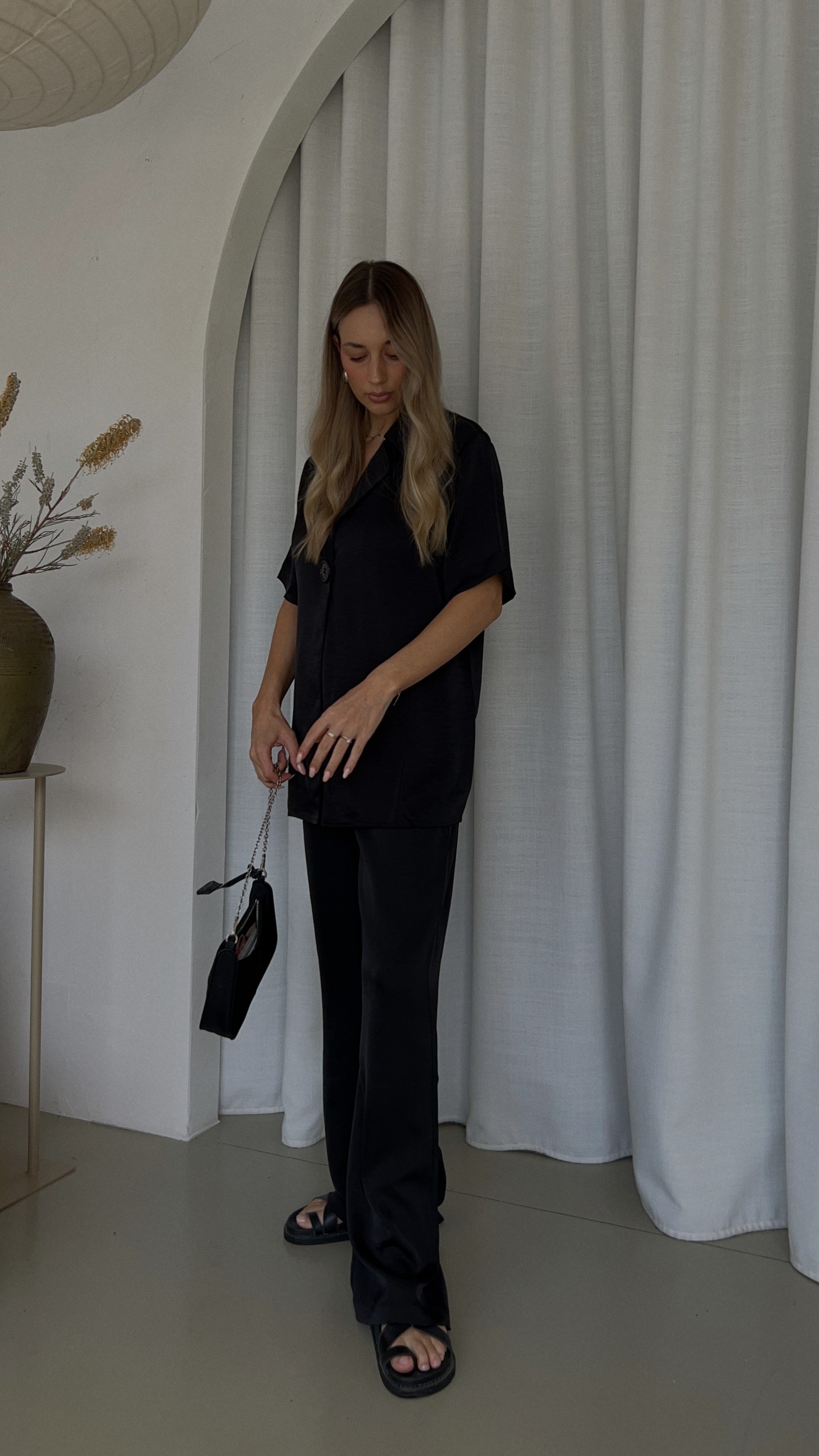 Women's Imogen Button Shirt – Black