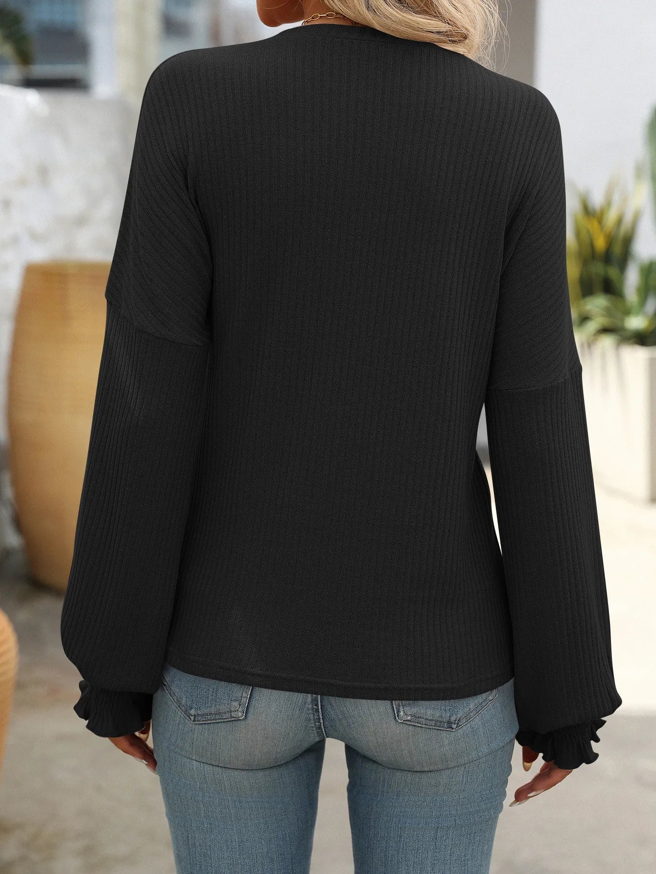 Timeless Knit Sweater – Black