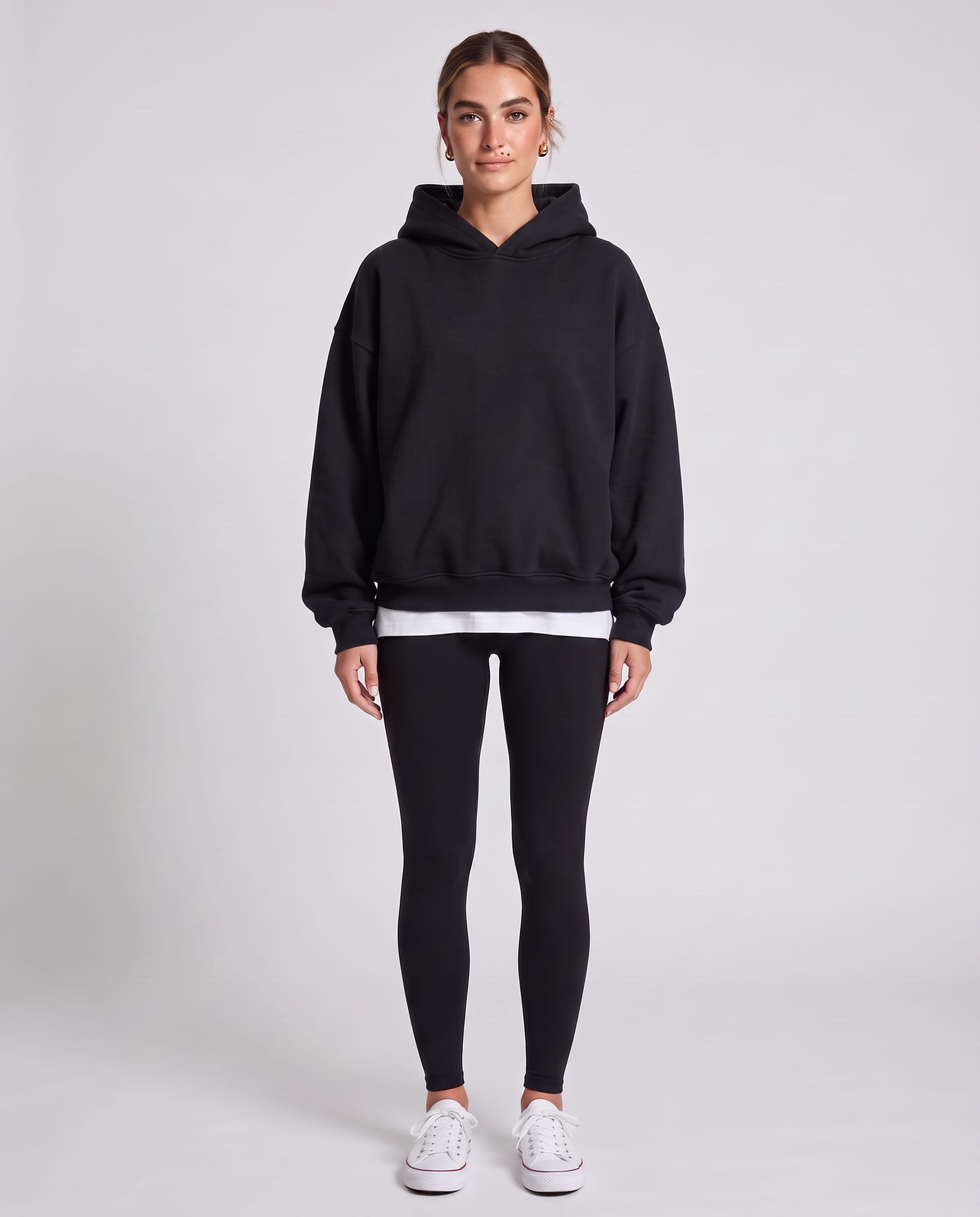 Women's Oversized Everyday Hoodie Black – model front view