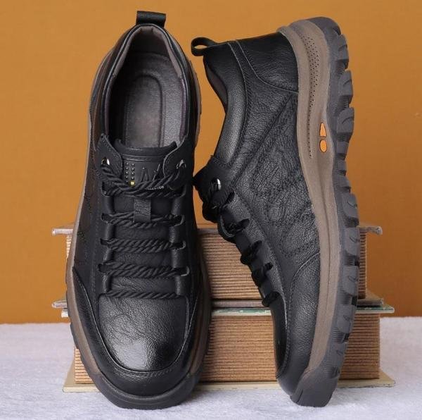 Supportive Comfort Sneakers – Black